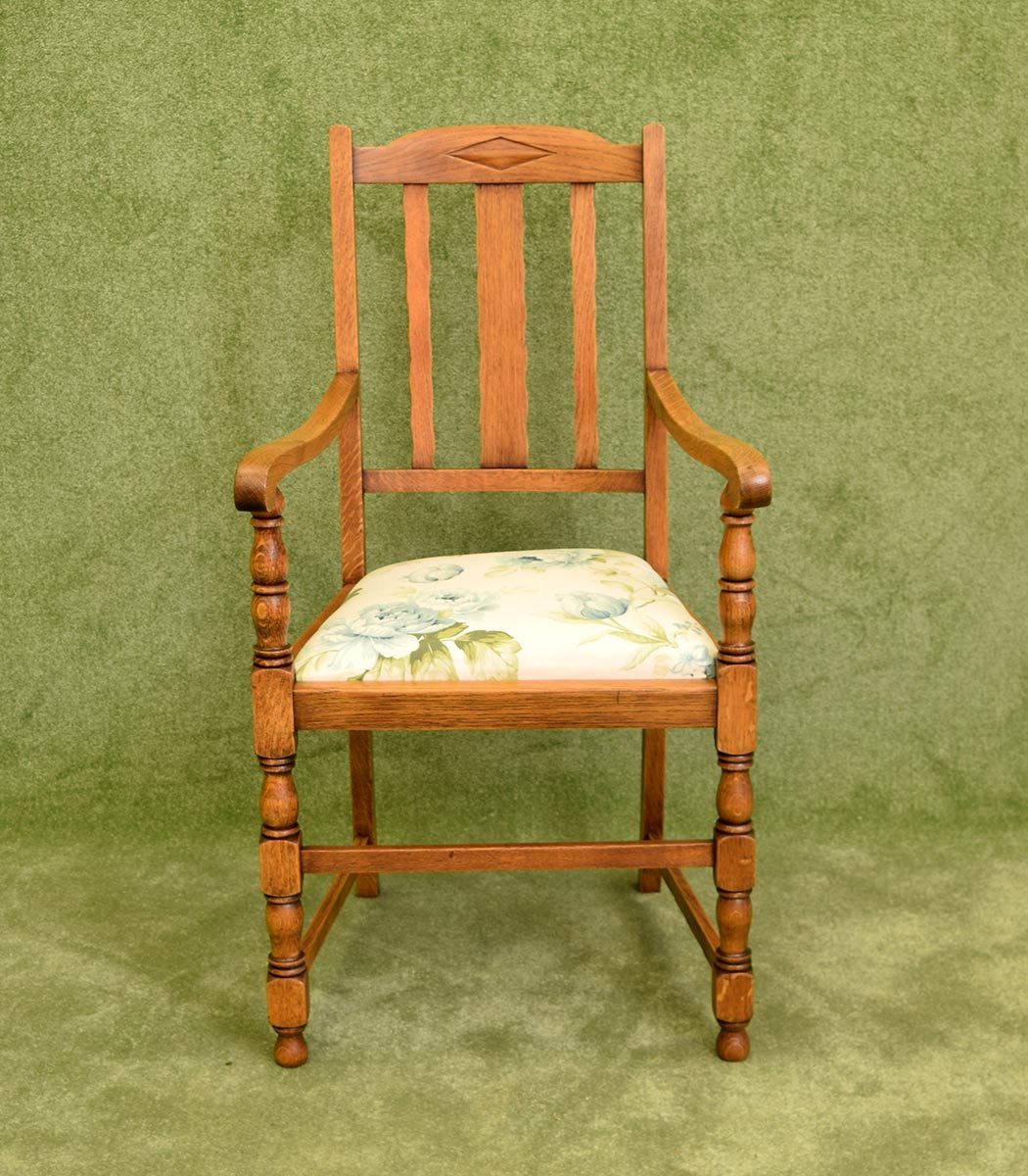 Vintage Oak Draw-Leaf Table & 6 Chairs