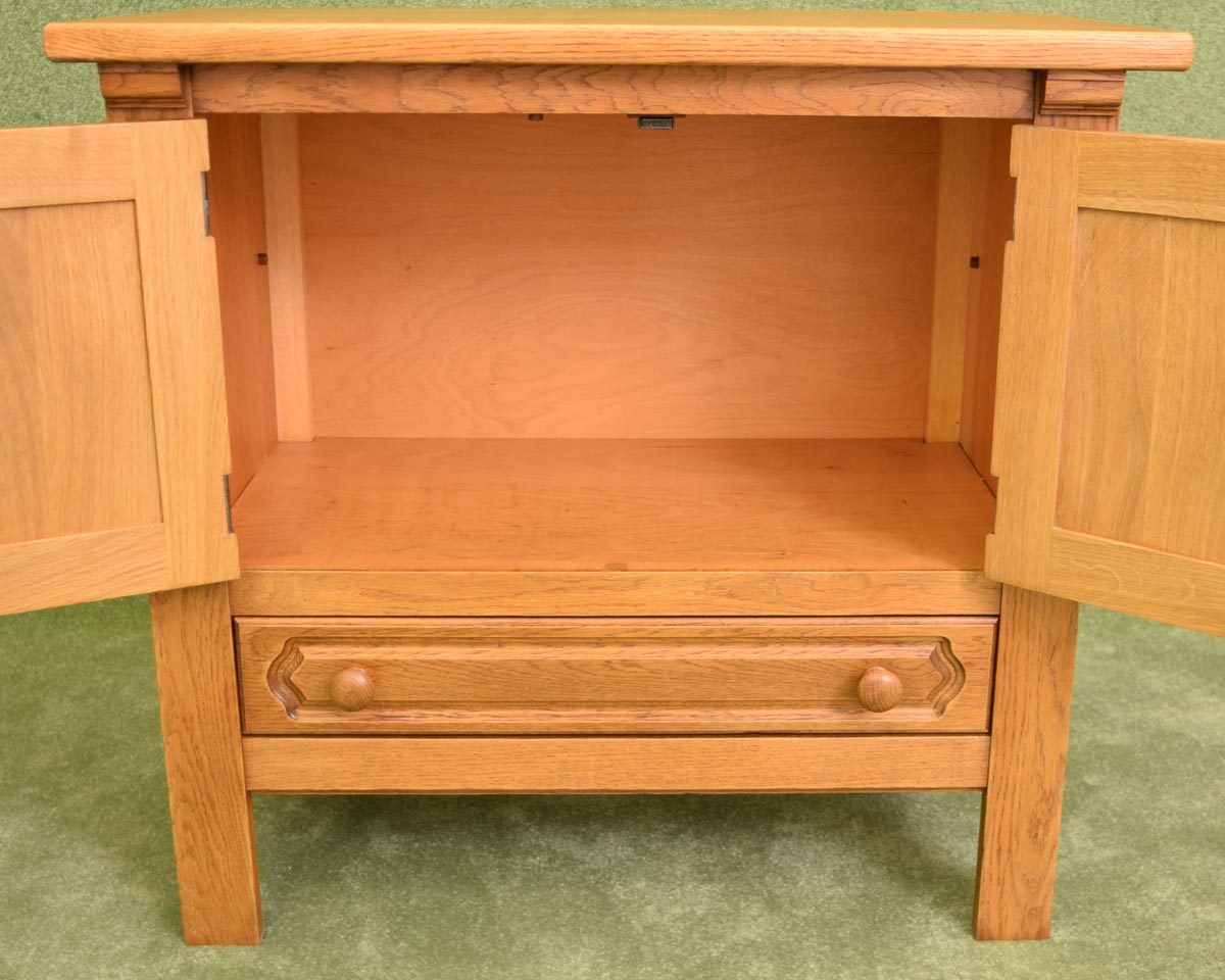 Oak TV Cabinet