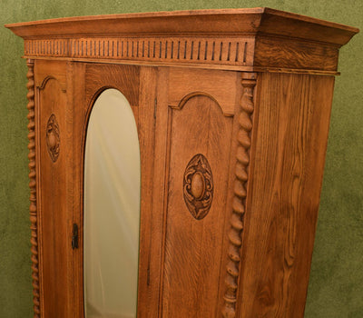 Vintage Oak Bedroom Suite