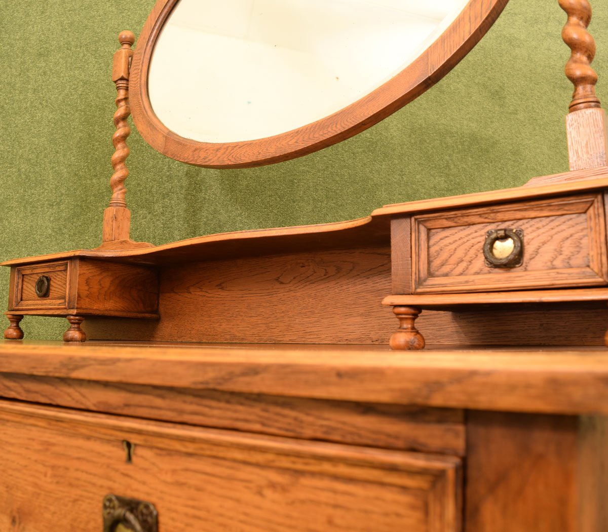 Vintage Oak Bedroom Suite