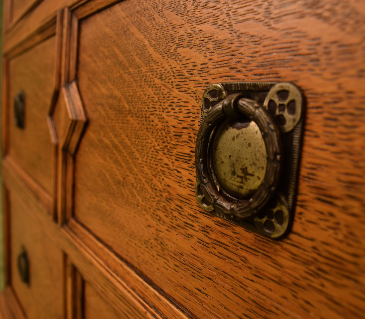 Vintage Oak Bedroom Suite