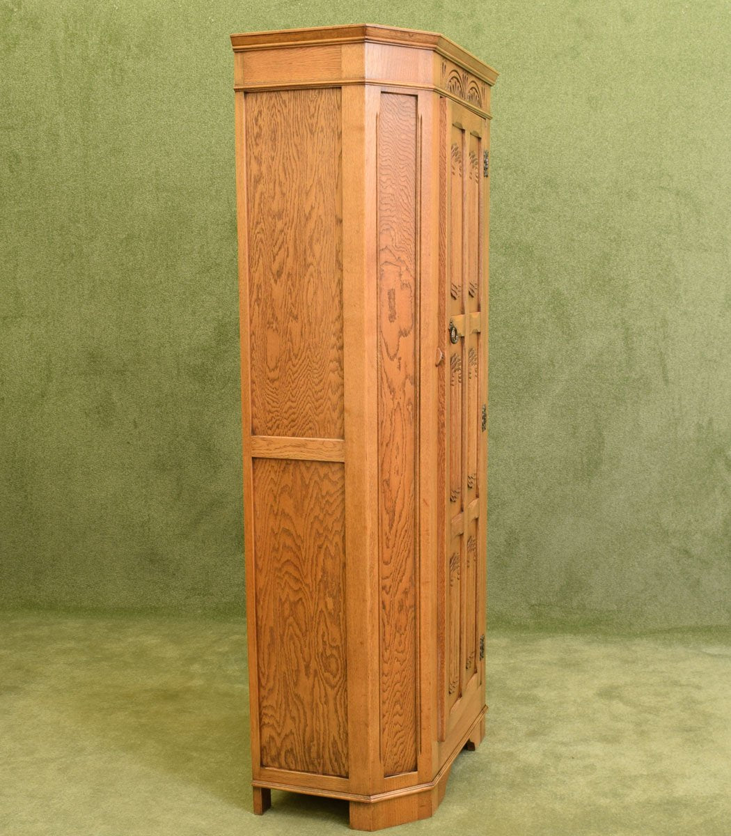 Oak Linenfold Hall Robe / Wardrobe