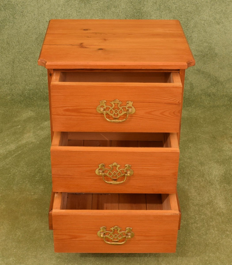 Pine Bedside Drawers