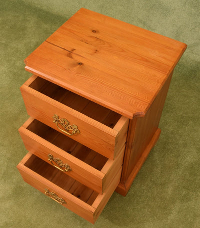 Pine Bedside Drawers