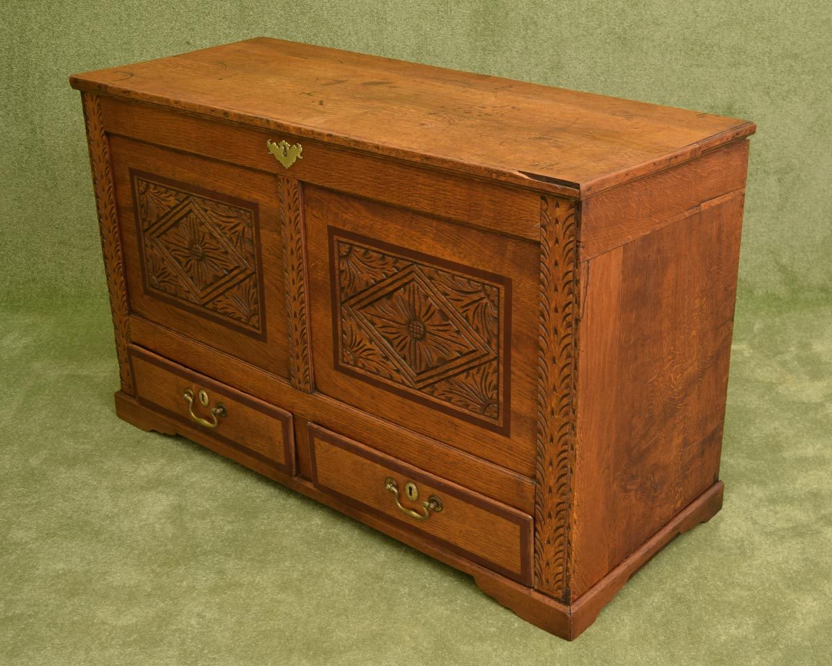 Rustic Oak Mule Chest