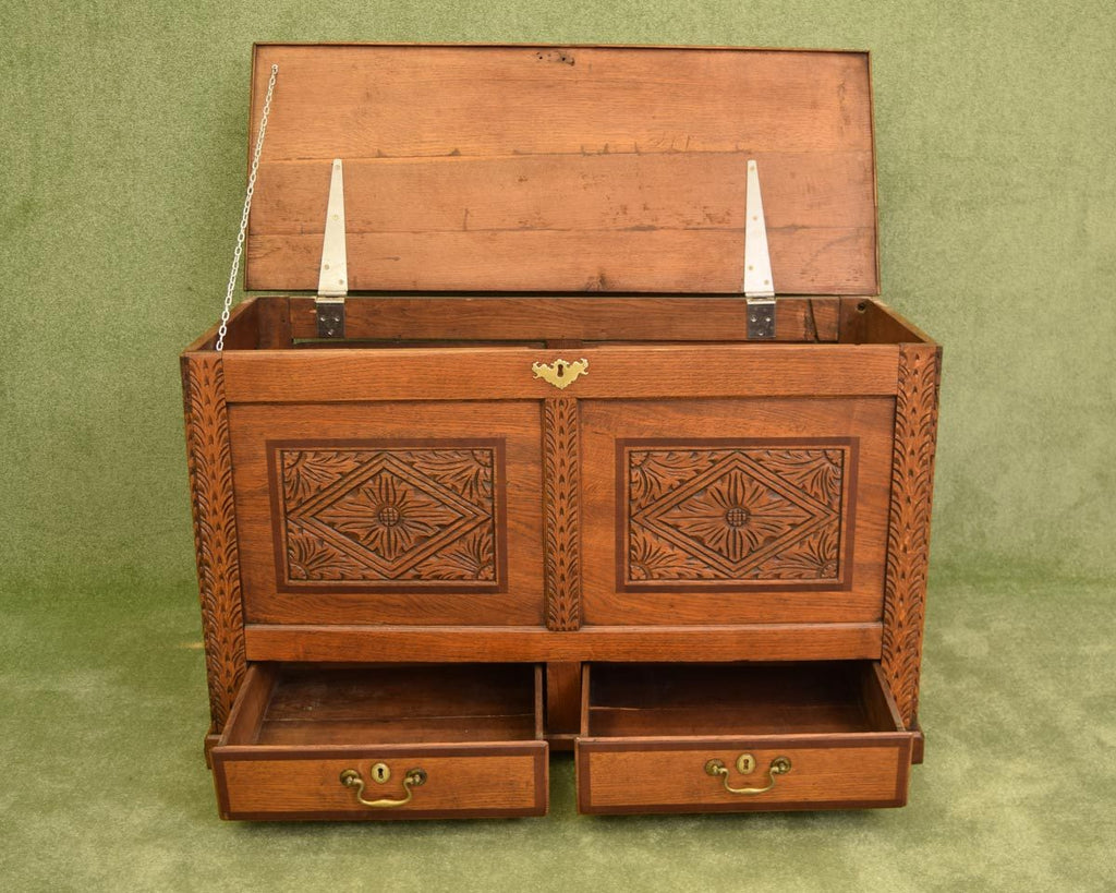 Rustic Oak Mule Chest