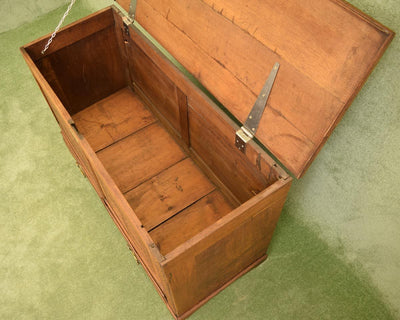 Rustic Oak Mule Chest