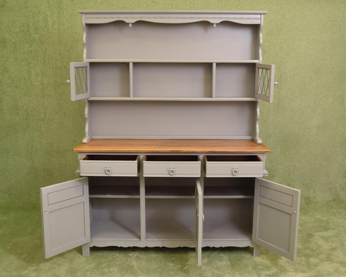 Painted and Oak Old Charm Dresser